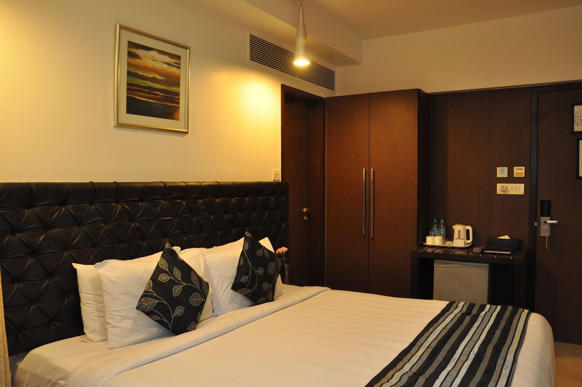 Hotel The Oriental Residency Mumbai Exterior foto