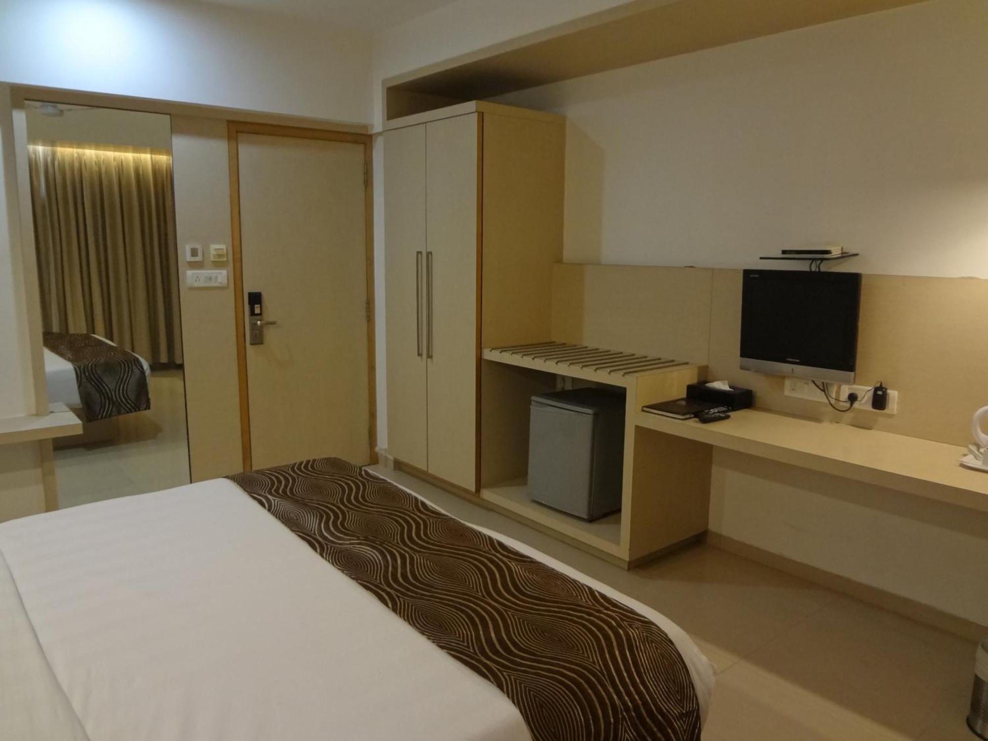 Hotel The Oriental Residency Mumbai Exterior foto