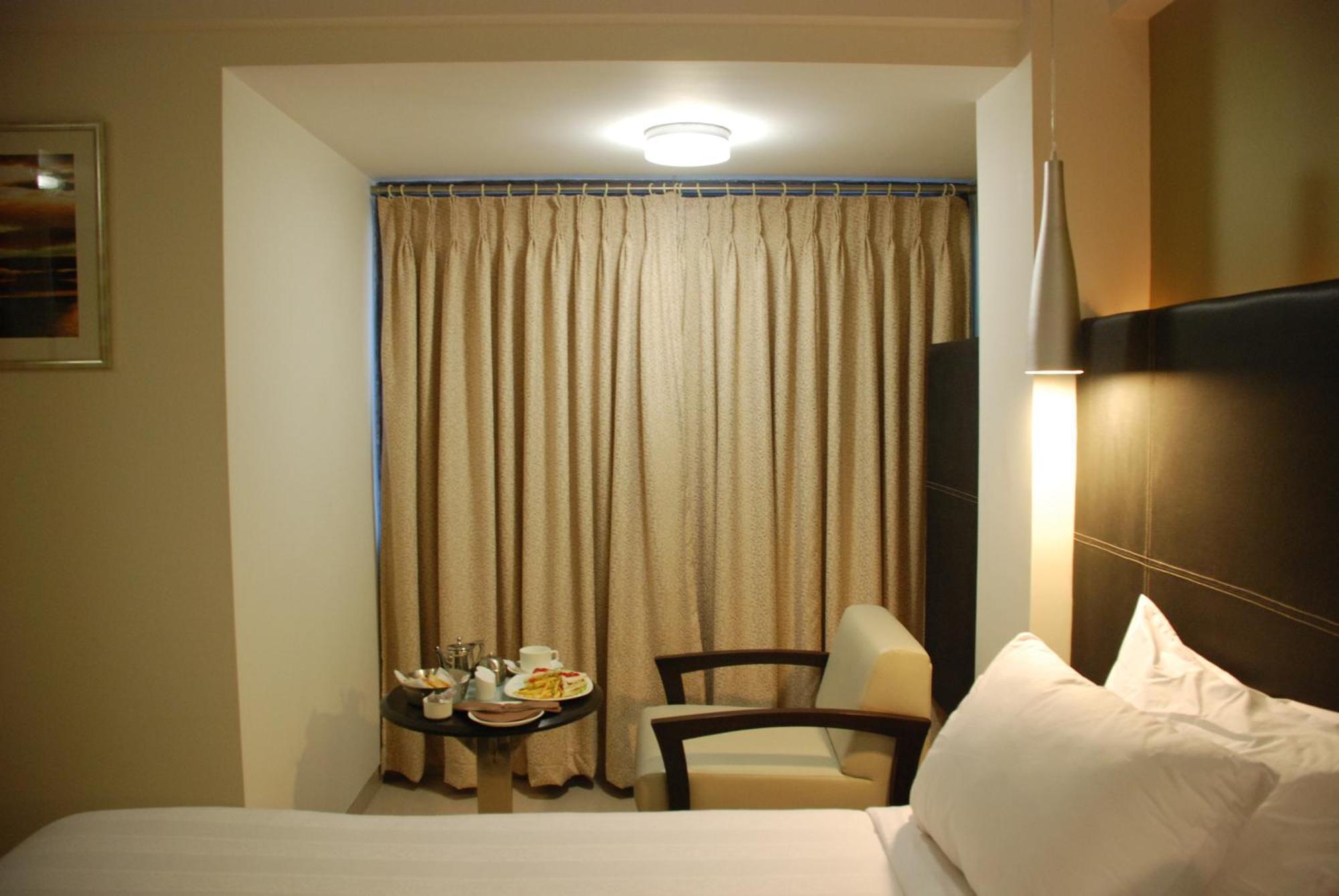 Hotel The Oriental Residency Mumbai Exterior foto