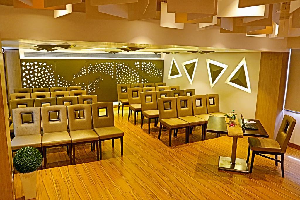 Hotel The Oriental Residency Mumbai Exterior foto