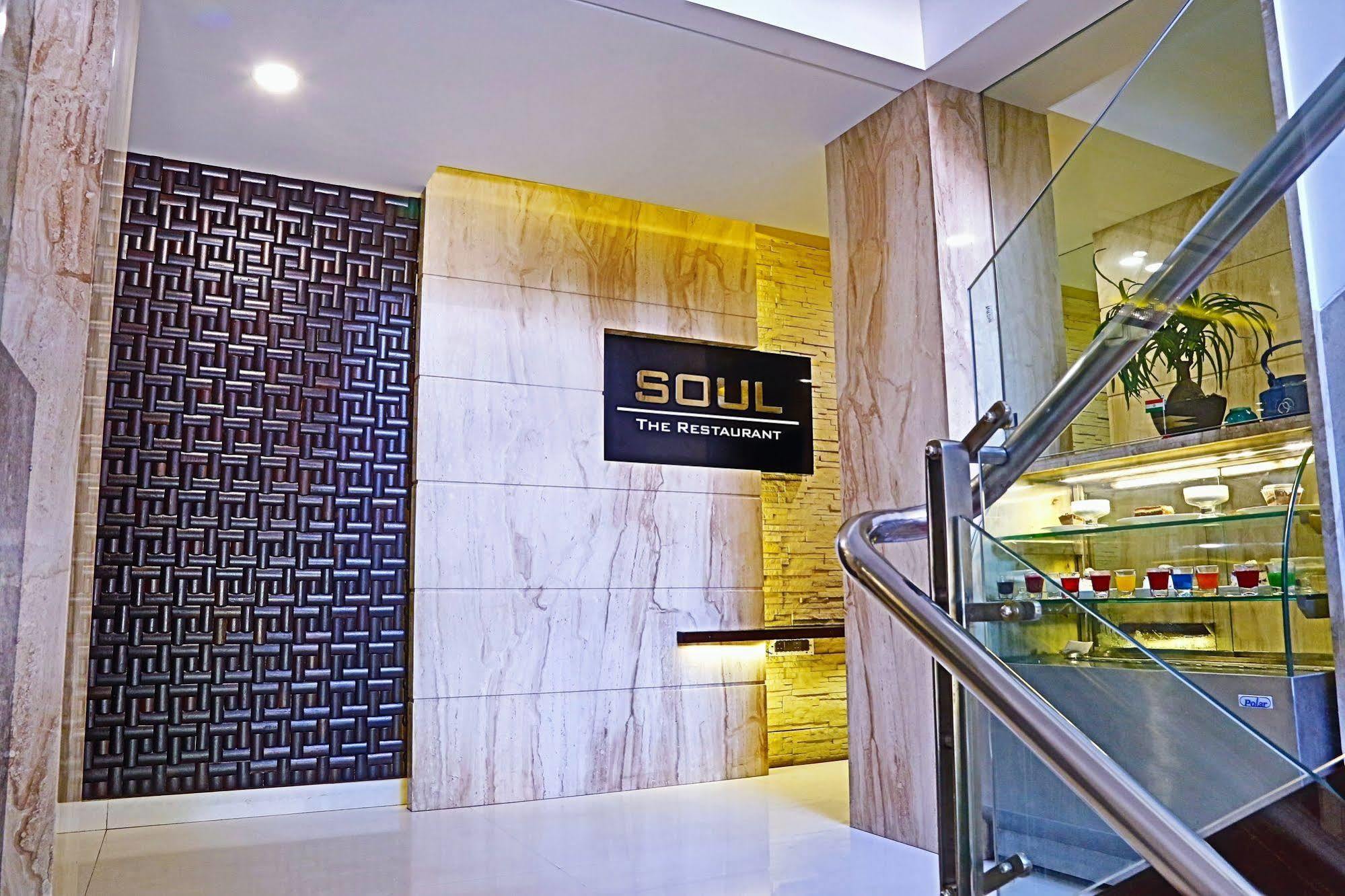 Hotel The Oriental Residency Mumbai Exterior foto